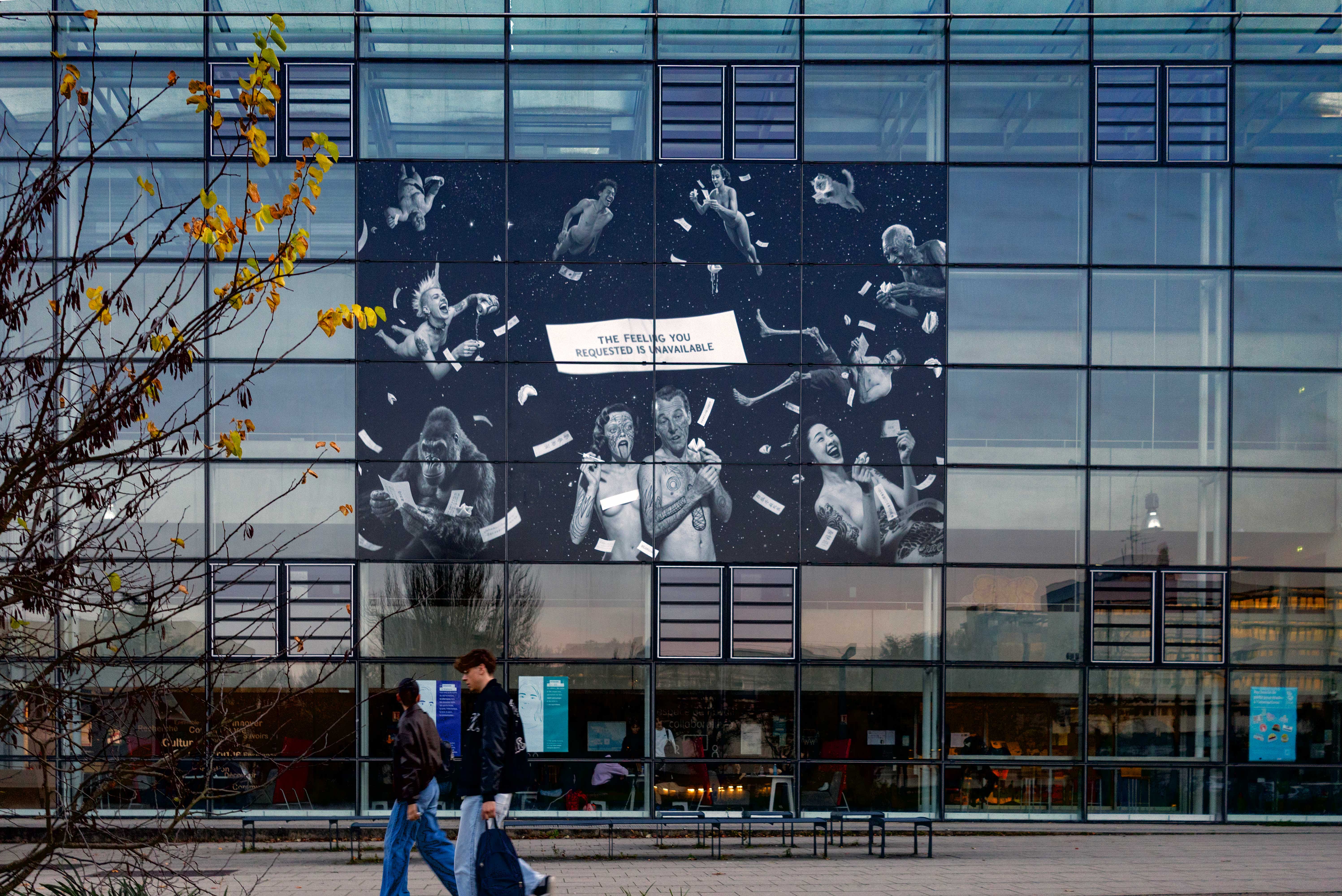 Vitrophanie d'une oeuvre photographique de Boris Eldagsen. © C.Schröder/Unistra 